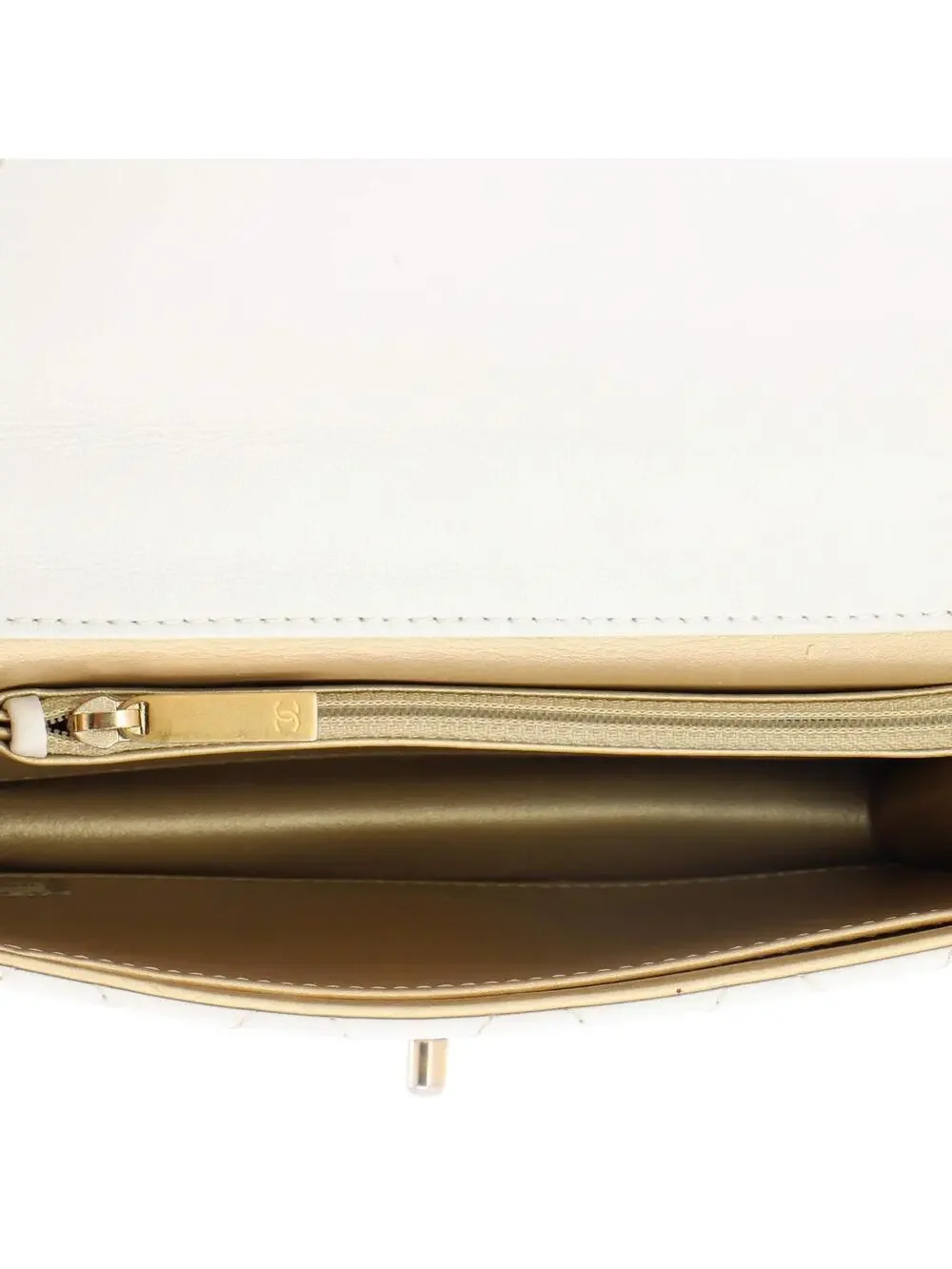 Chanel Chic Pearls Flap Bag Quilted #277142C35B